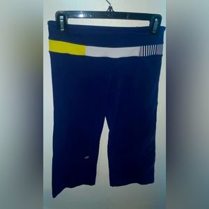 Lululemon Crop in Navy Blue